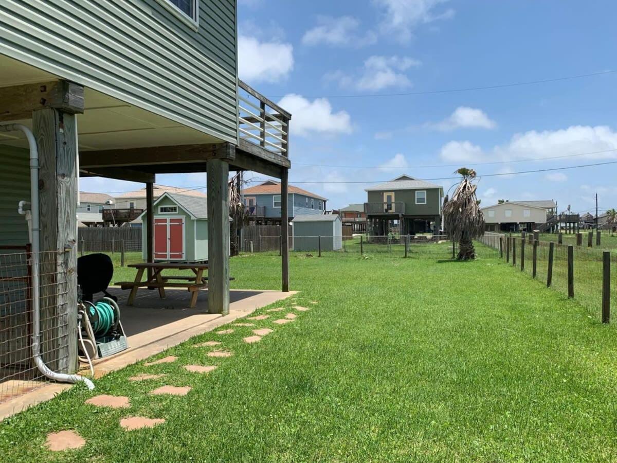Casa De Las Olas - Huge Fenced Yard, Massive Outdoor Shower, Great Breezes From Deck! Surfside Beach Exterior photo