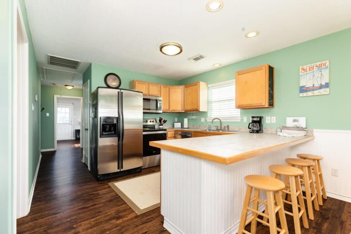 Casa De Las Olas - Huge Fenced Yard, Massive Outdoor Shower, Great Breezes From Deck! Surfside Beach Exterior photo